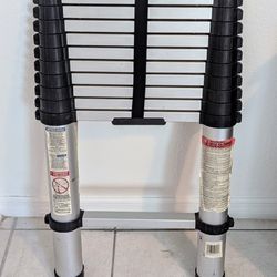 Cosco telescoping Ladder 10.65 ft // 3.25 m Escalera telescópica Cosco