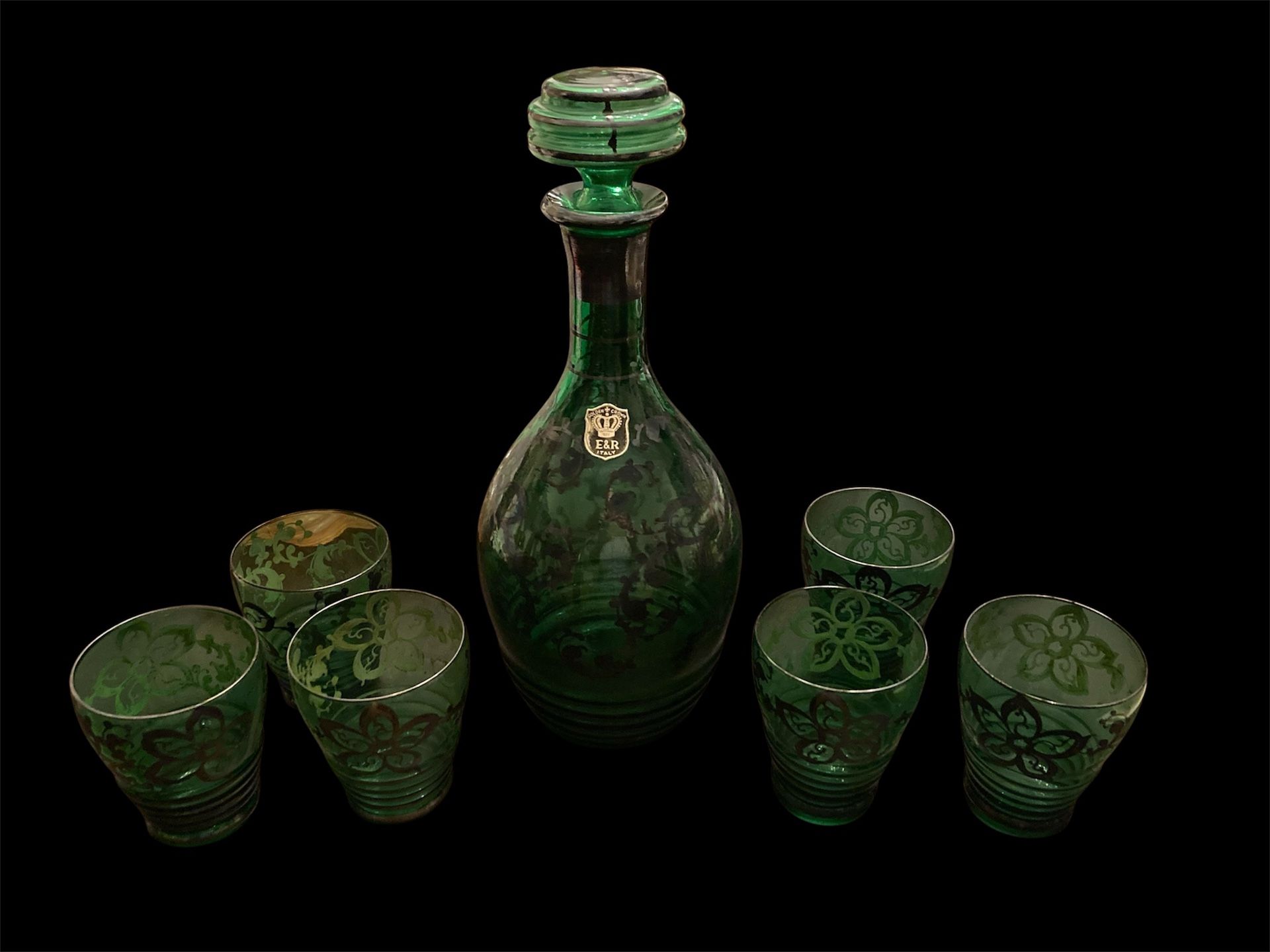 Antique Green Glass Bottle With 6 Shot Glasses