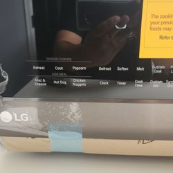 Microwave Oven
