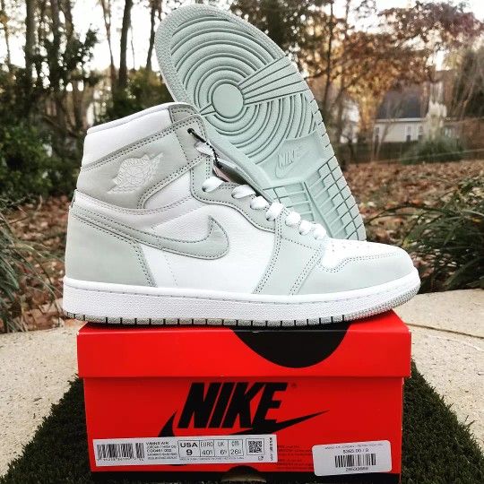 Wmns Air Jordan 1 Retro High OG "Seafoam" (2021)