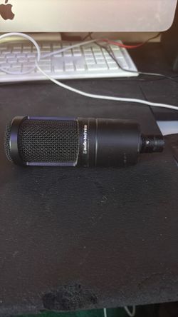 Audio technica AT 2020 professional studio microphone