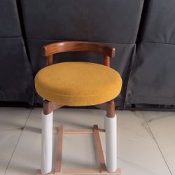 Vanity Chair 