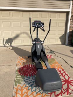 Eliptical Star Trac Natural Runner (FREE DELIVERY)