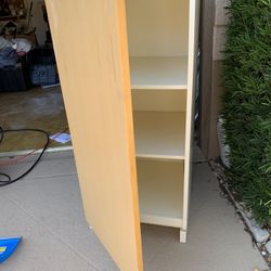 Shelf/cabinet