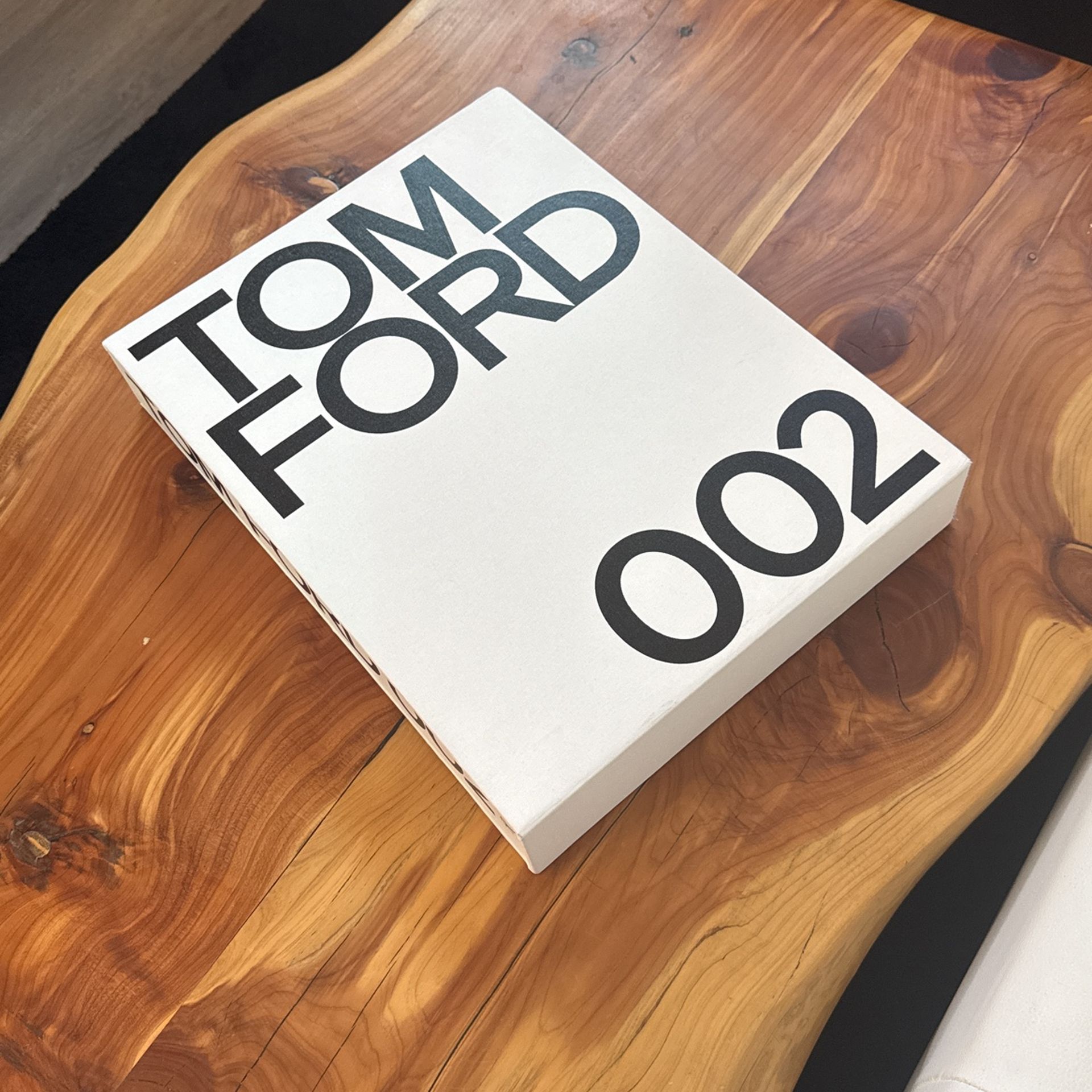 TOM FORD 002 Book
