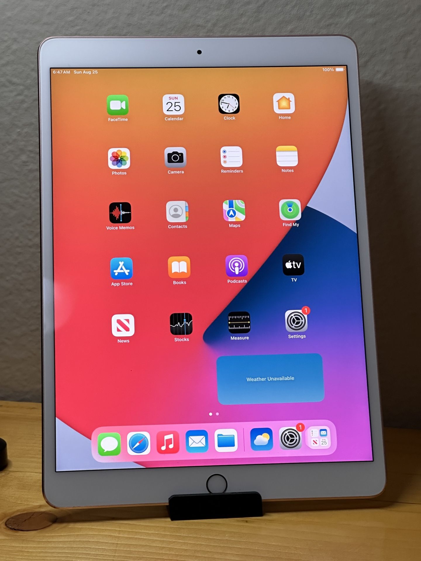 10.5” Apple iPad Pro (A1701) 256GB 4GB - IpadOS 17.6.1 - Apple A10X Fusion