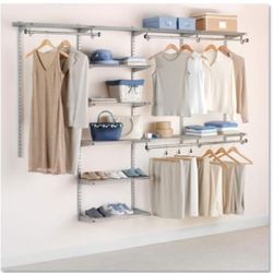Rubbermaid Configurations Deluxe Custom Closet Kit, 4-8 Ft. 