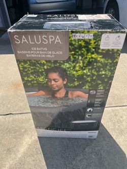 Cold plunge tub Saluspa brand