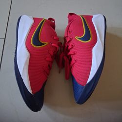 New Nike Kids Shoes Size 5Y