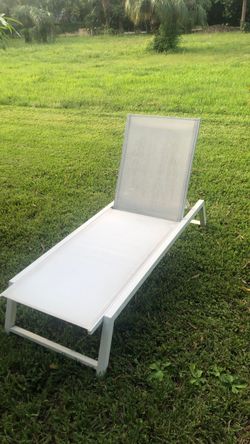 Pool Lounge Chair (Chaise)