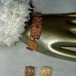 Gold and Diamonds Bracelet and Earrings Set