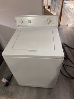 MAYTAG WASHING MACHINE