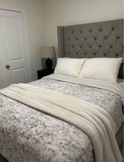 Upholstered Bed Frame with Tufted Headboard