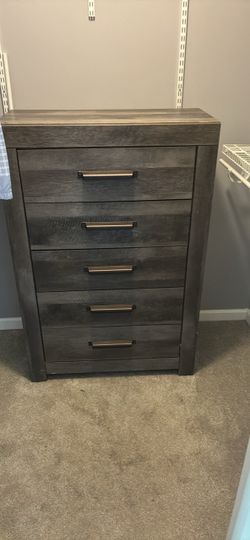 Dresser