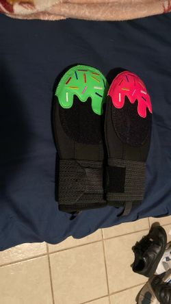 baseball and softball sliding mitt