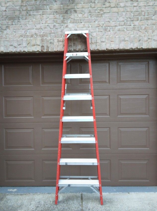 Cuprum 8' Extra Heavy Duty Fiberglass Step Ladder