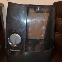 Honeywell Warm Mist Humidifier w/ Aroma Therapy