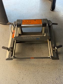 B&W 5th Wheel Trailer Hitch