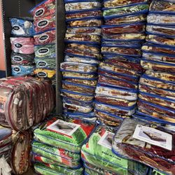 $20 Blankets / Cobijas 