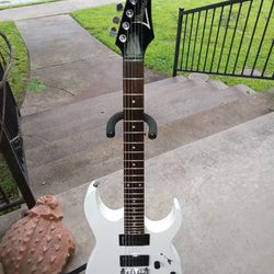 Ibanez RG 120 Electric Guitar With Padded Gig Bag And Accessories 