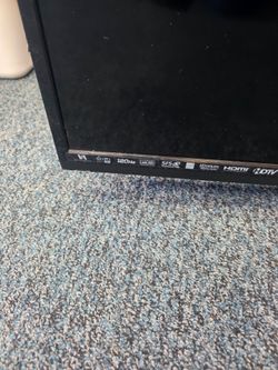 Flat Screen Smart TV with HDMI