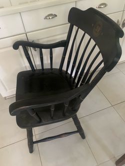Vintage MIT Arm Chair: from the 1980s (or earlier)