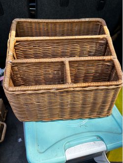 Wicker Storage Basket with Dividers