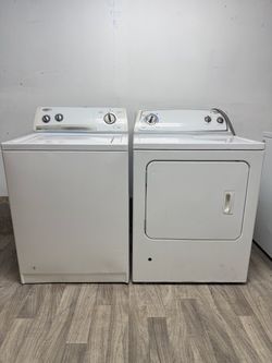 Whirlpool washer and dryer laundry set