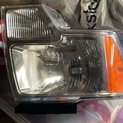 Ford f-150 head lights house