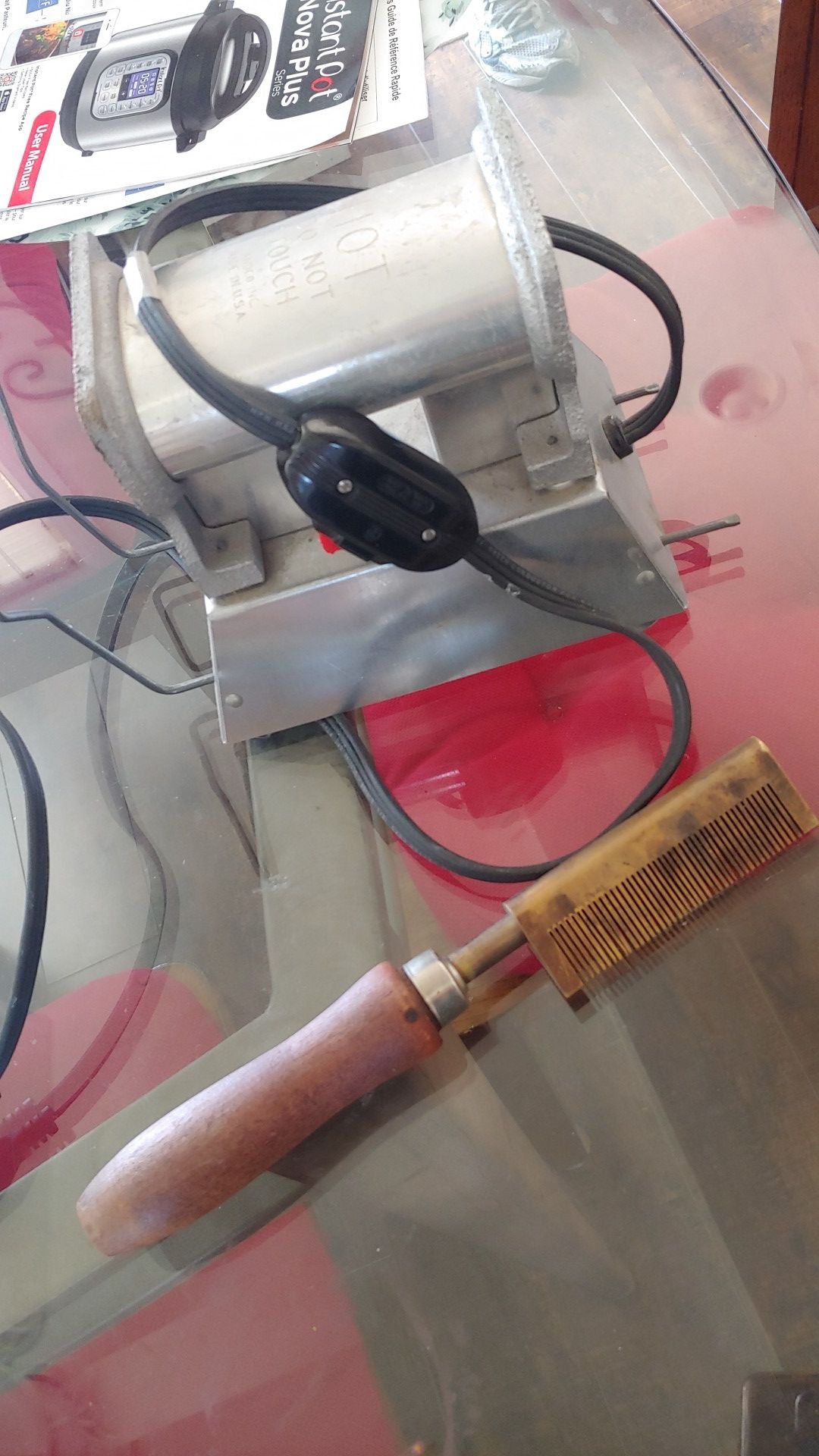 Hair Hot comb and hot stove salon