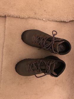 Hiking boots. Womans 8 m