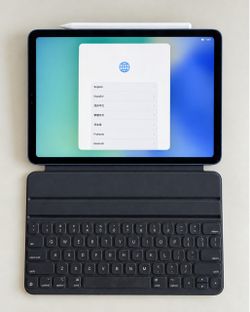 Apple iPad with Magic Keyboard and Apple Pencil