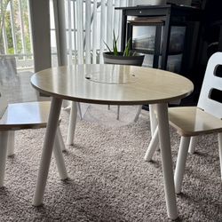 Wood kid’s table