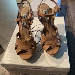 Steve Madden Famine Blush Patent Heels Sz 6
