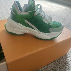 Louis Vuitton Shoes Size 34