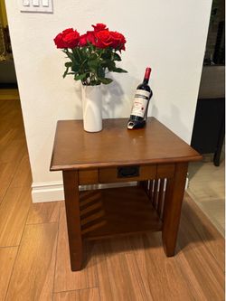 Side coffee table - solid wood- classic mission style