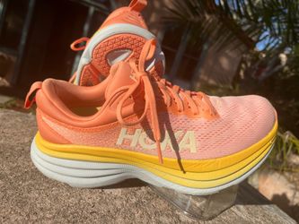 Women’s Hoka Bondi 8 Peach Parfait running tennis shoes