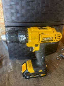 DeWalt 20V Max Cordless Drill w/ Battery Works Great