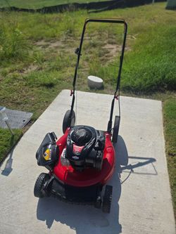 Troy-Bilt lawnmower ( Manuel Push Mower )