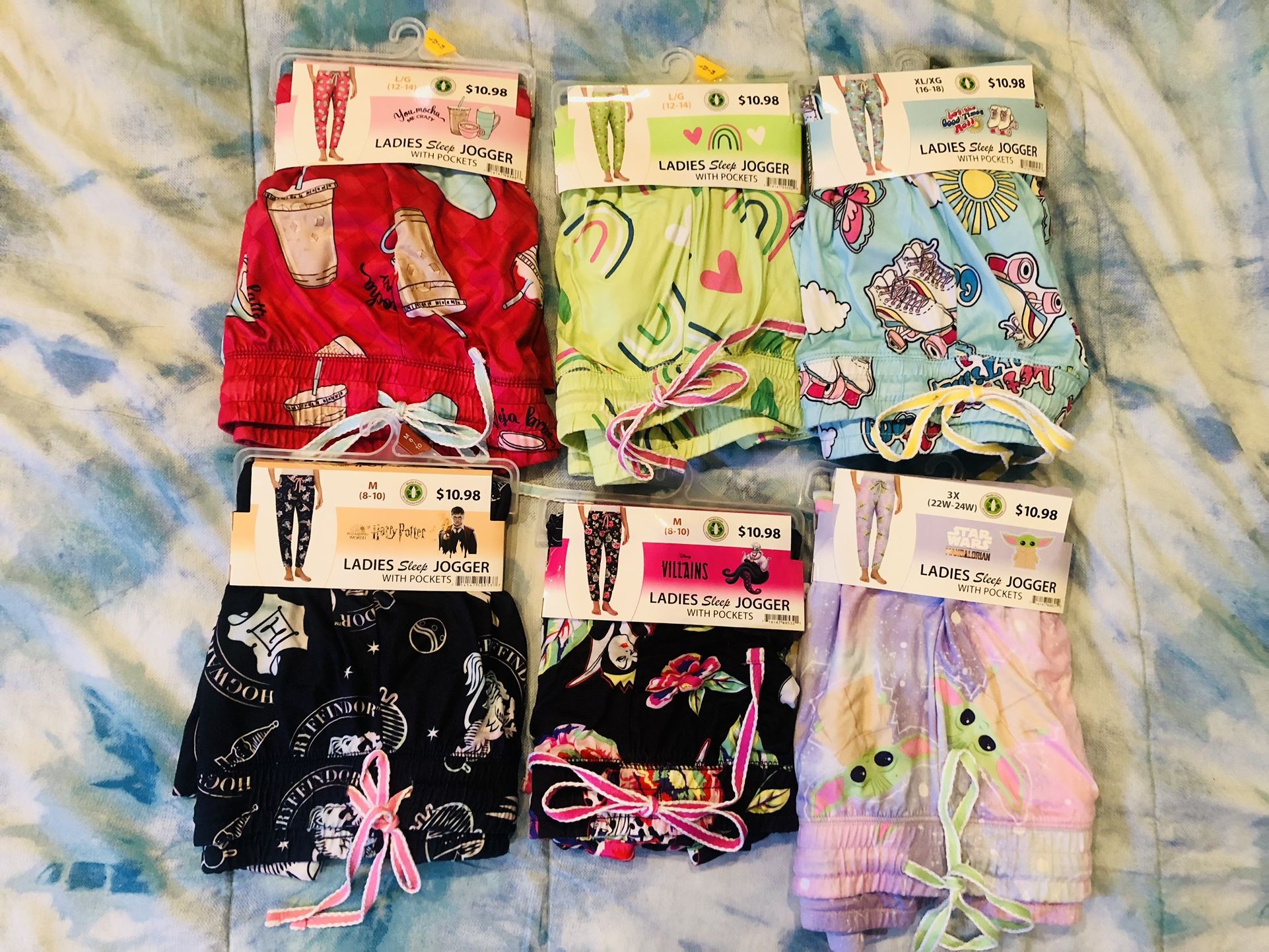 Lady Joggers With Pockets Sizes Available Are From XS To 3XL. Read Description.