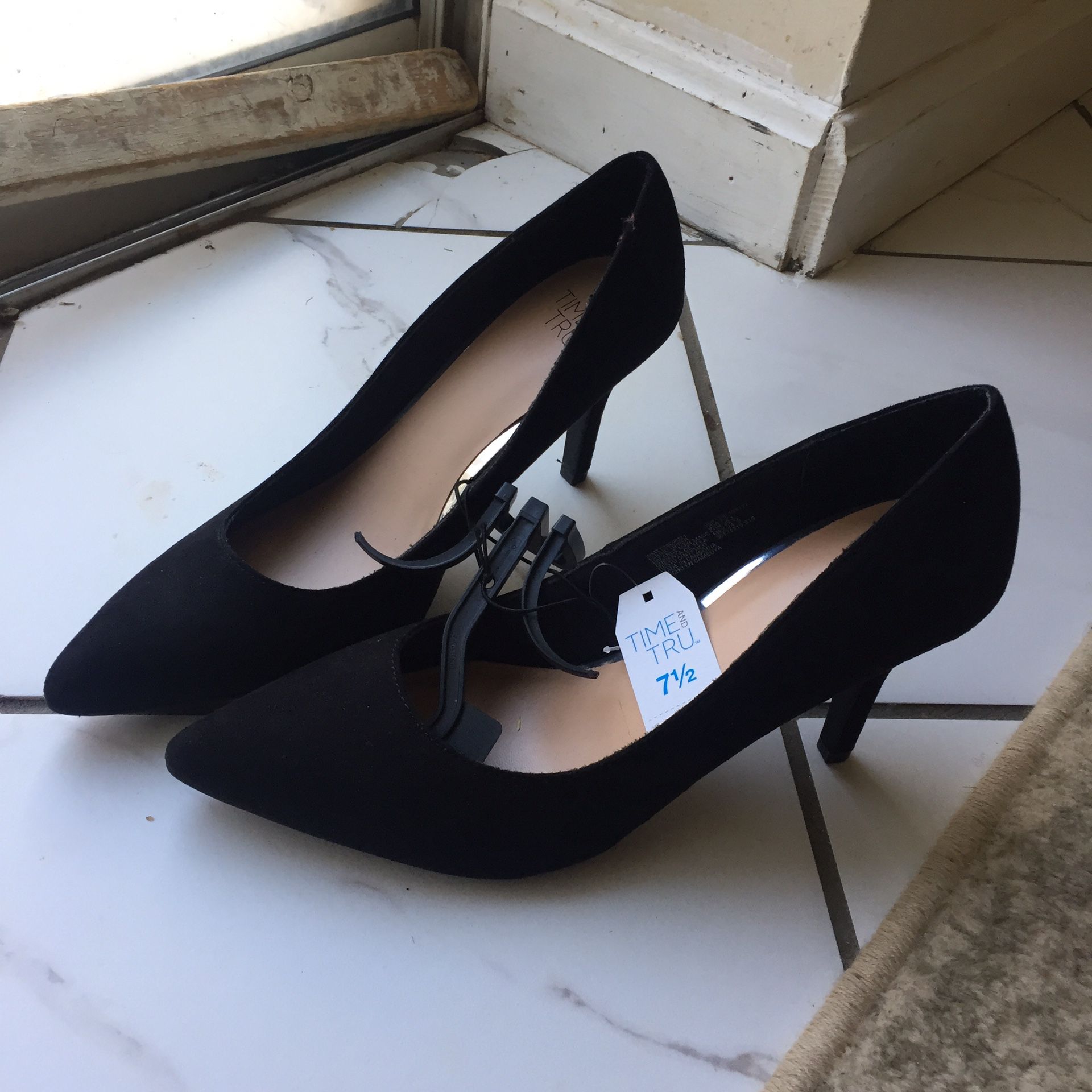 Black suede shoes heels size 7.5