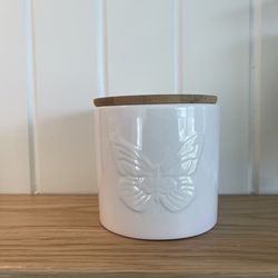 Small Dolly Parton White Porcelain Butterfly Container
