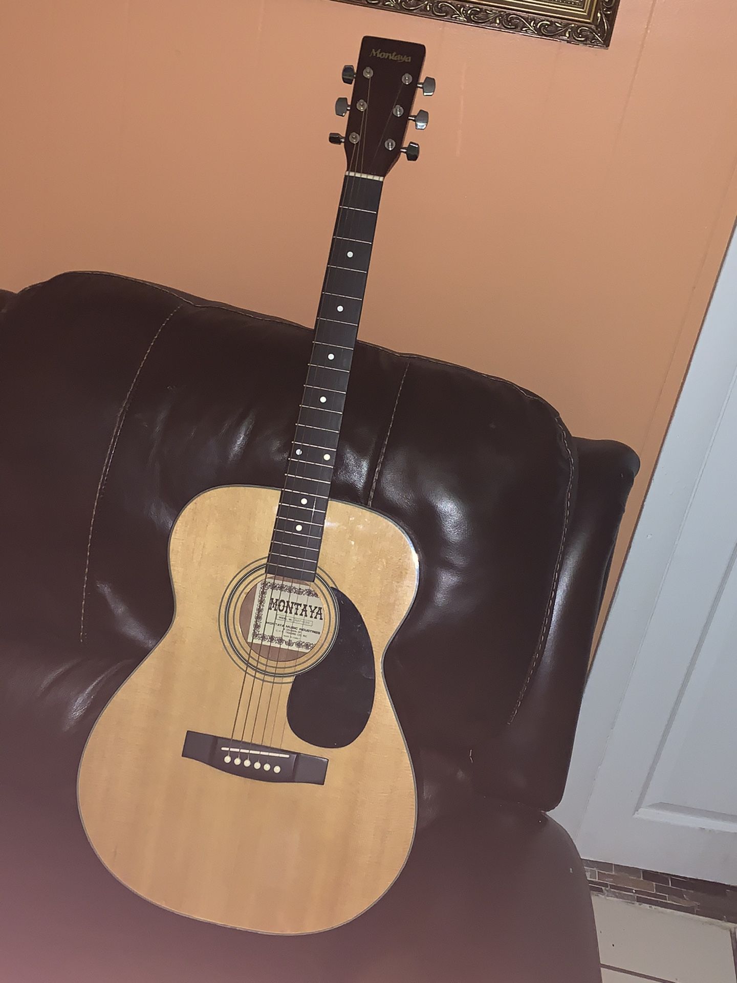 montaya maf-100 guitar