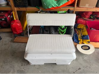 Swing back cooler seat