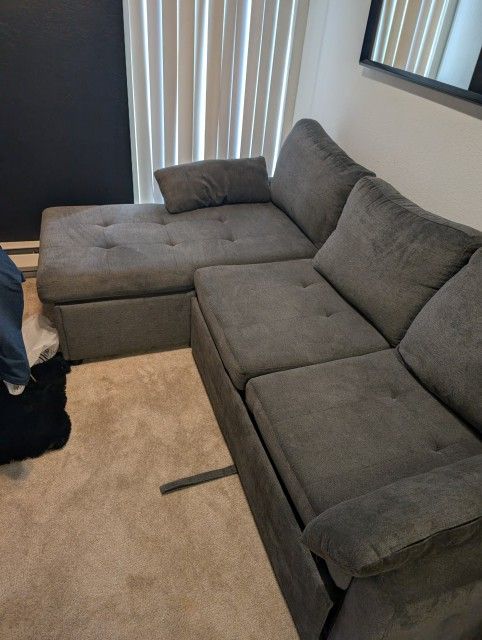 Three-Seater Sofa Bed – Excellent Condition, Hardly Used
