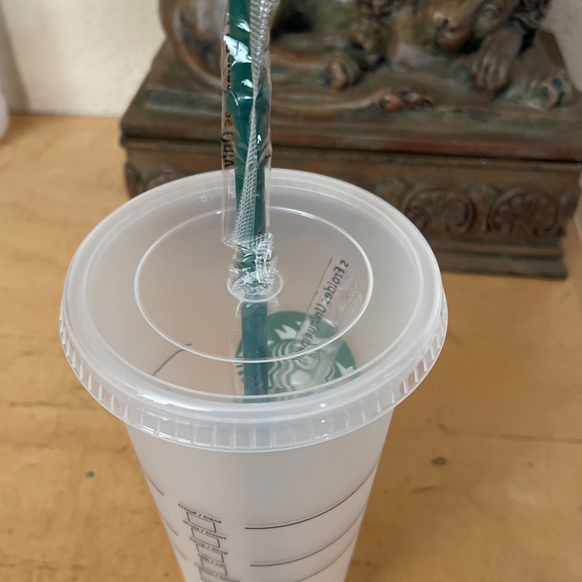 2023 STARBUCKS SPRING RELEASE PLASTIC COLD CUP BLOSSOM COLOR CHANGE WITH  SWIRL STRAW TOPPER 24oz for Sale in Los Angeles, CA - OfferUp