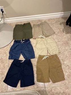 Shorts talla 5T de niño