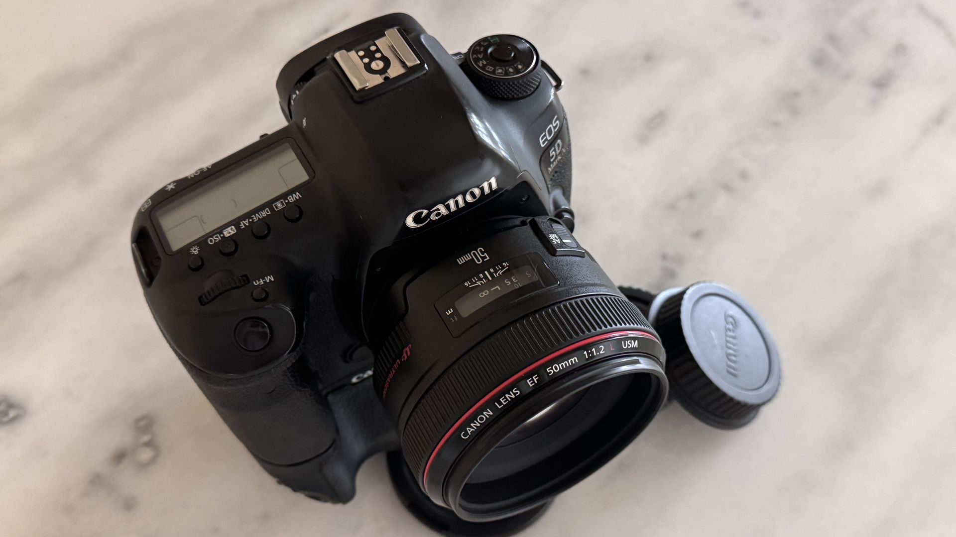 Canon EOS 5D mark IV Camera Body & canon EF 50MM 1.2 L USM lens
