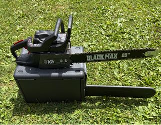 Black Max 20" 50cc Gas Chainsaw with Hard Case