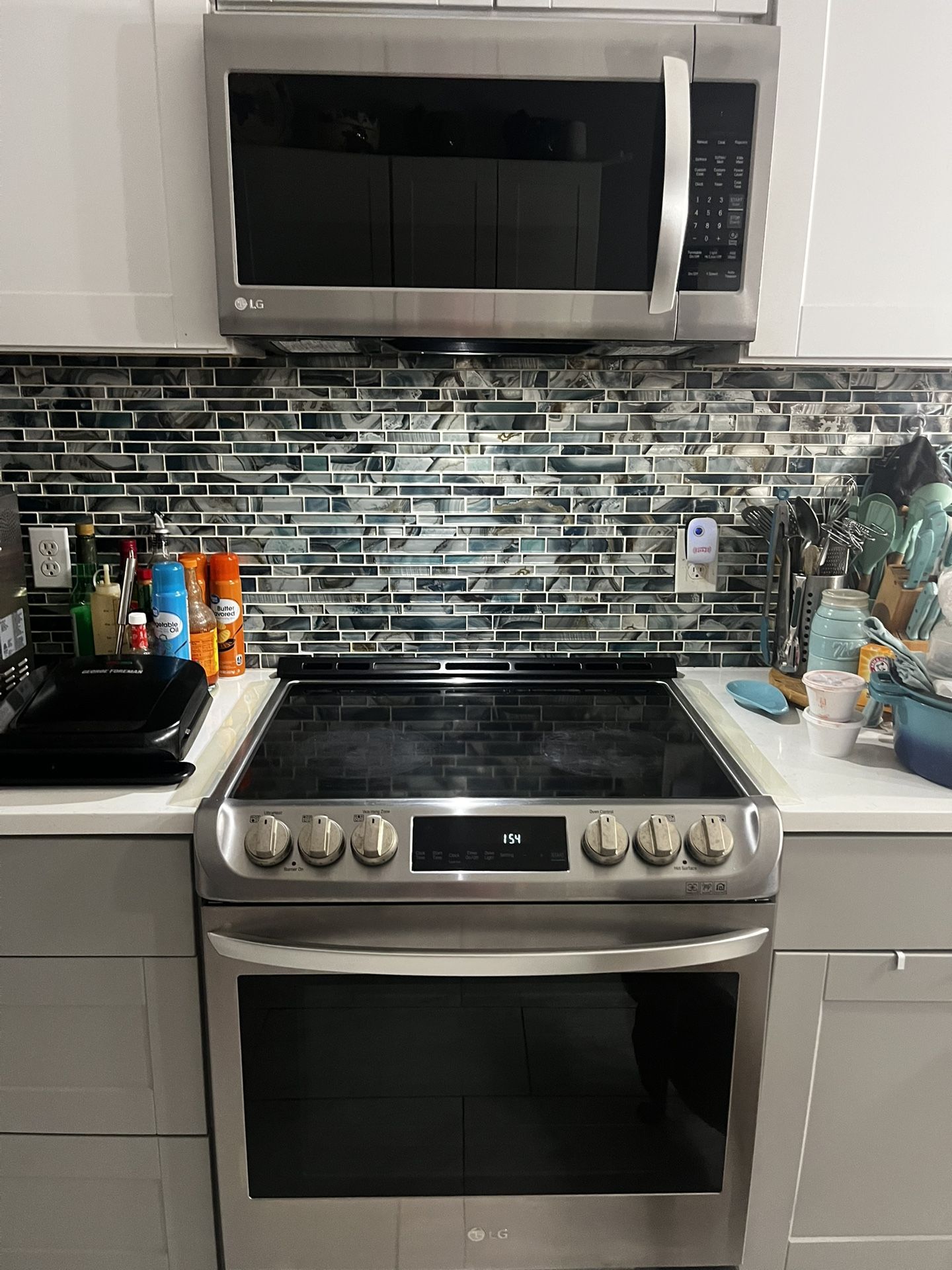 Lg Stove And Microwave 3 Trio Air fryer Roast Dehydrator Toast